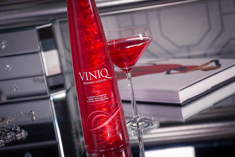 Viniq Ruby cocktail